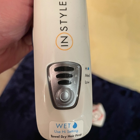 One Style hair styling tool - Picture 2 of 4